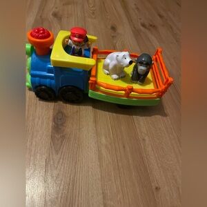 Fisher-Price Little People Choo-Choo Zoo Train with Music and Sounds